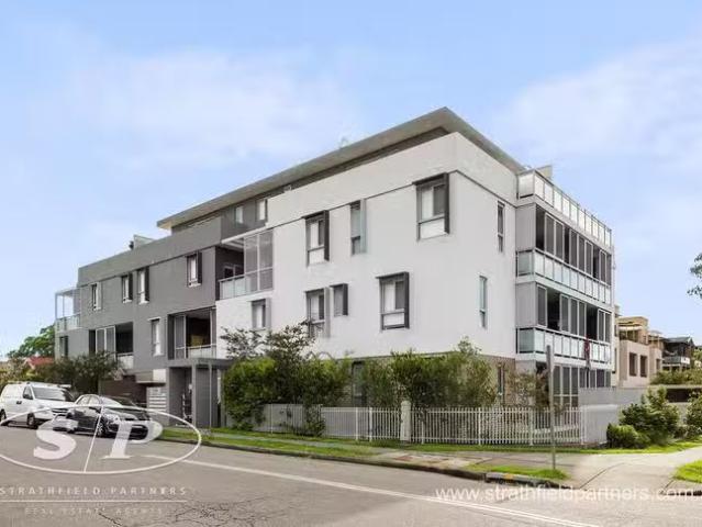Charming 1 BR 11/11A Talbot Road, Guildford, NSW 2161