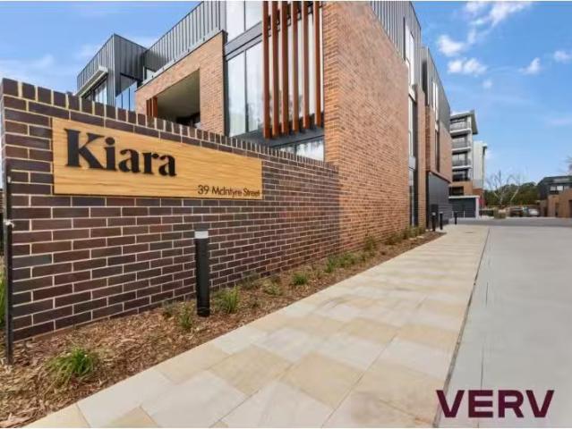 Cheap 1 BR 117/39 Mc Intyre Street, Narrabundah Apartment for.