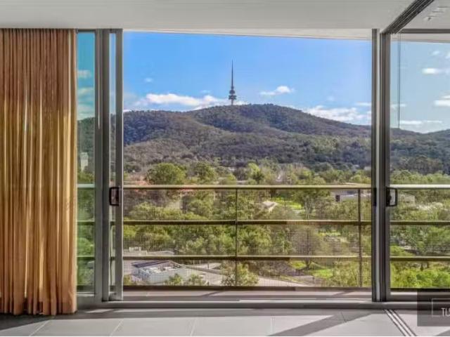 Nice 1 BR 1401/25 Edinburgh Avenue, City Apartment for rent L.