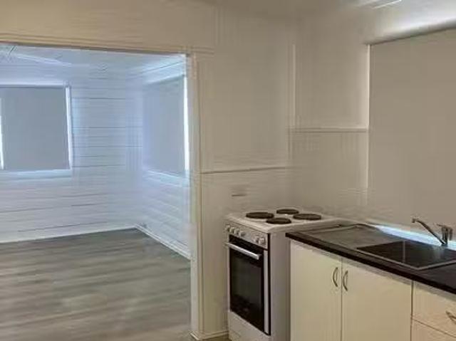 For Rent! 1 BR 1/5 Thurston Street, Allenstown, QLD 4700