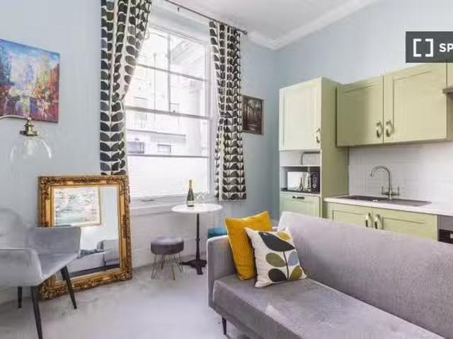 Charming 1 BR 1 bedroom apartment for rent in Warwick, London