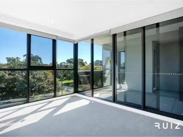 Rental! 1 BR 1B/39 Owen Crescent, Lyneham Apartment for rent.