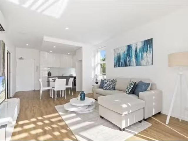 Rental! 1 BR 202/17 Winston Street, Coolangatta Apartment for.