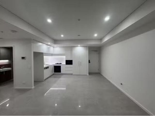 Charming 1 BR 211/8 White Hart Drive, Rouse Hill Apartment for.