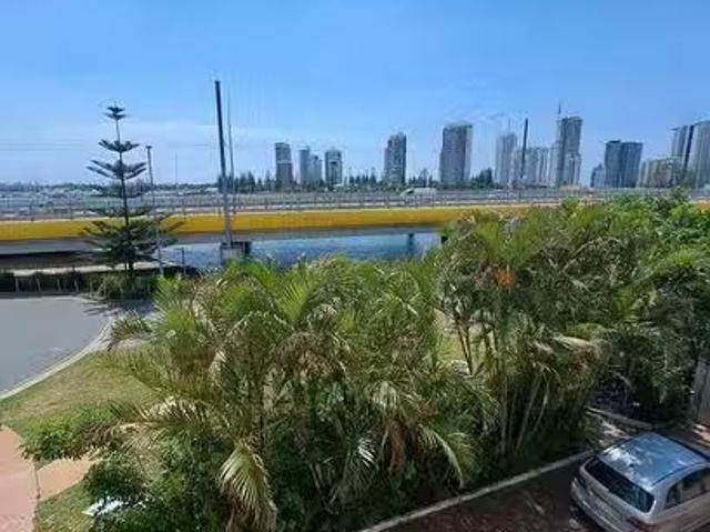 Cheap 1 BR 211/2 Barney Street, Southport, QLD 4215