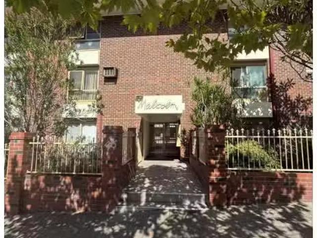 Unique 1 BR 213/45 Malcolm Street, West Perth Apartment for re.