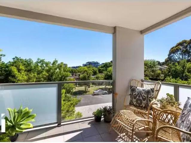 Nice 1 BR 28/3 Towns Crescent, Turner Apartment for rent List.