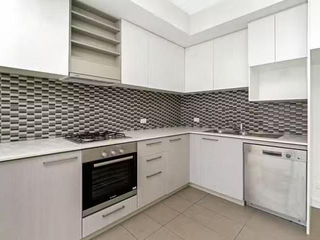 Unique 1 BR 303/1177 Glen Huntly Road, Glen Huntly, VIC 3163