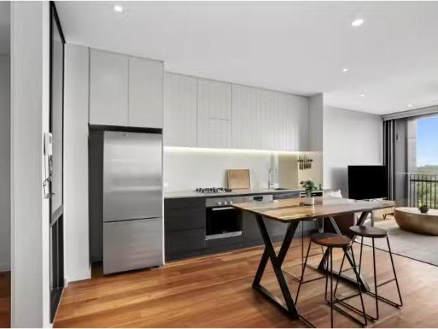 Nice 1 BR 305/2 Galaup Street, Little Bay Apartment for rent.