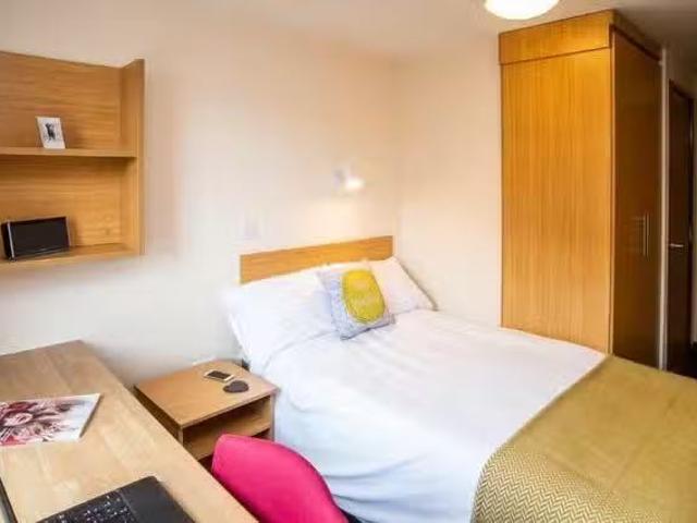 Charming 1 BR Asha House, Loughborough Standard Room