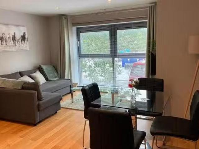 New 1 BR Broad Quay