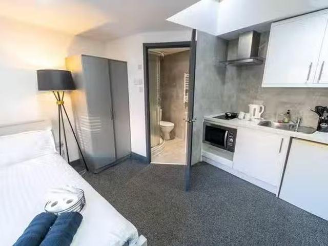 Unique 1 BR Dale Road