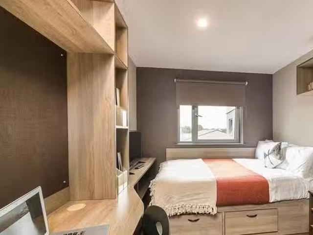 For Rent! 1 BR Ernest Place Premium Studio
