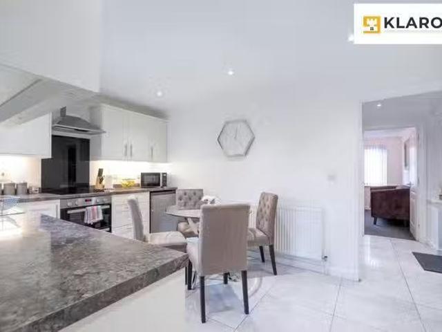Just in! 1 BR High Street, Peterborough