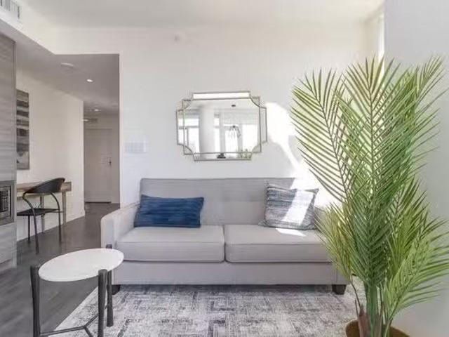 Cheap 1 BR Johnson Street