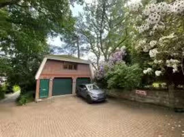 Deal! 1 BR Property & Houses to Rent: Deepcut Bridge Road, Dee.