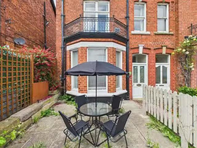 Deal! 1 BR Prospect Hill, Whitby