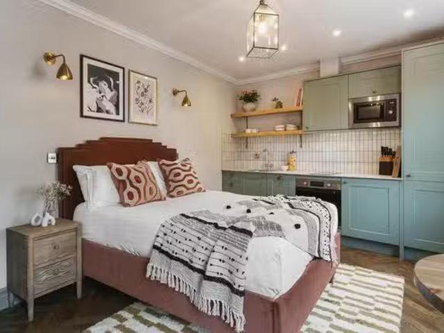 Deal! 1 BR Saint Michael's Hill