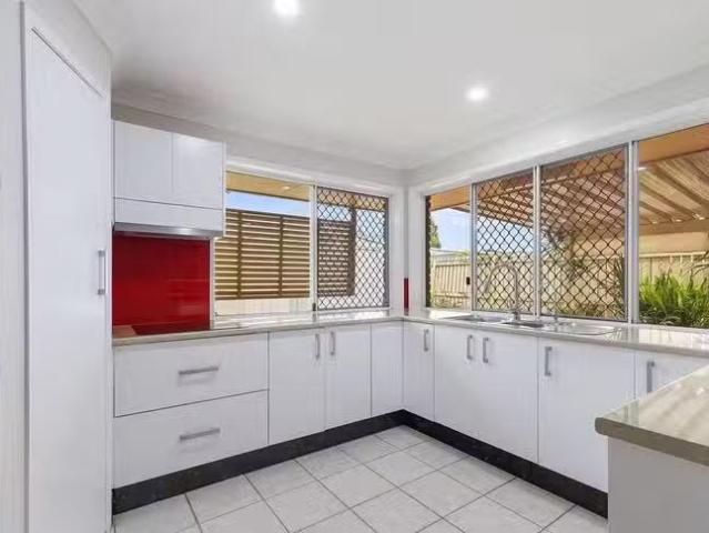 Deal! 1 Cheviot Court, Caboolture South, QLD 4510