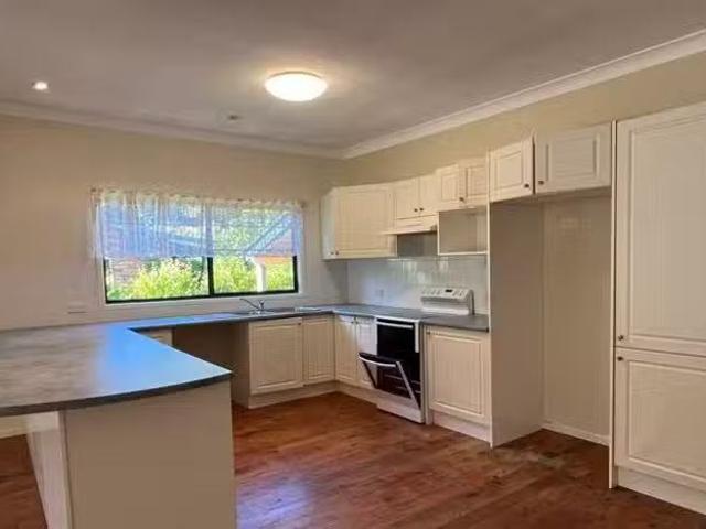 Nice 1 Eastbourne Terrace, Macleay Island, QLD 4184