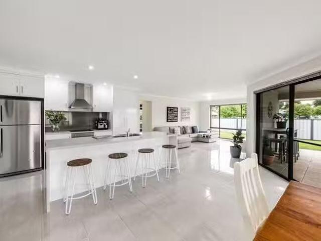 Cozy 1 Lumidin Boulevard, Mount Gambier, SA 5290