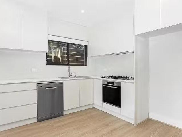 Deal! 1 Niblick Street, North Bondi, NSW 2026