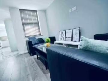 Nice 1 Room 19 Birstall Road, L6 3 Beds 2 Baths