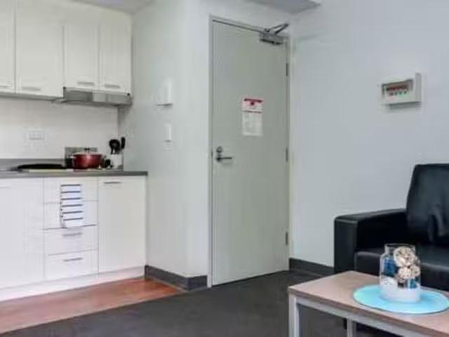 Deal! 1 Room 1 Bedroom in Two Bedroom Deluxe