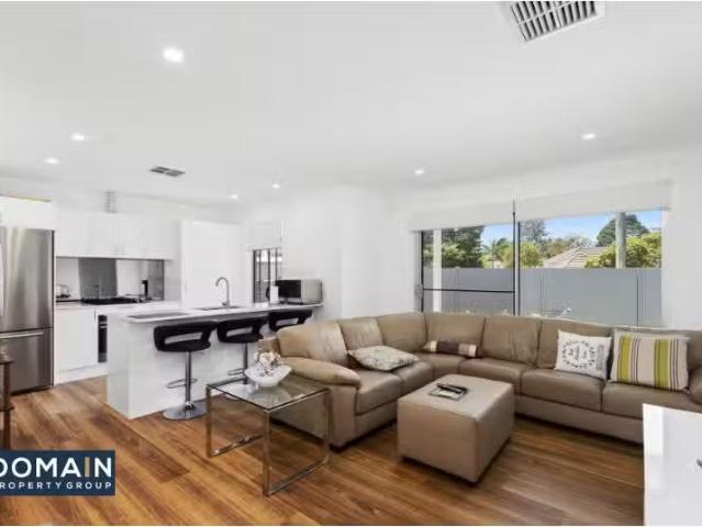 Cozy 1C Wyoming Street, Blackwall Townhouse for rent Listed b.