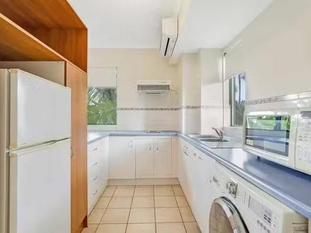 For Rent! 206/186 Mcleod Street, Cairns North, QLD 4870