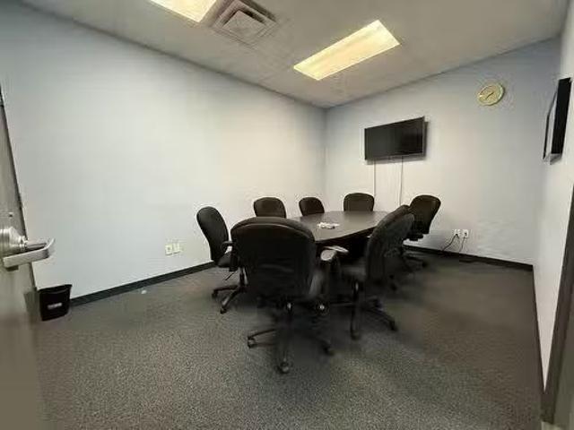 Rental! 207 111 Broadway Boulevard, Sherwood Park, AB, T8H 1T1.