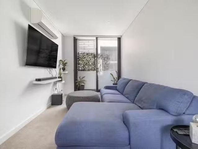 Deal! 201/14 Mcgill Street, Lewisham, NSW 2049