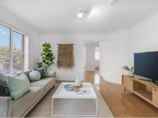 For Rent! 20/116 Tyrrell Street, The Hill Townhouse for rent.