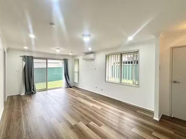 Cozy 20 Cormack Place, Glendenning, NSW 2761