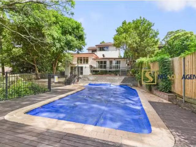 Deal! 20 Gatacre Avenue, Lane Cove House for rent Listed by F.