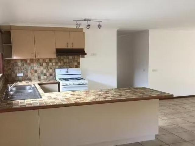 Rental! 20 Kanburra Street, Rye, VIC 3941