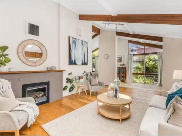 Rental! 20 Hodgson Crescent, Baulkham Hills House for rent Li.