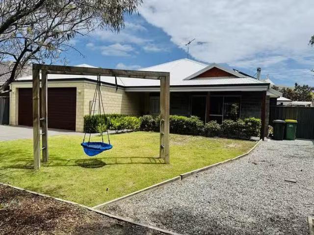 Deal! 20 Monash Way, Abbey, WA 6280