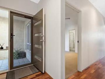Deal! 20 Portsalon Parkway, Butler, WA 6036