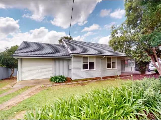 Just in! 20 Thompson Street, East Maitland House for rent Lis.