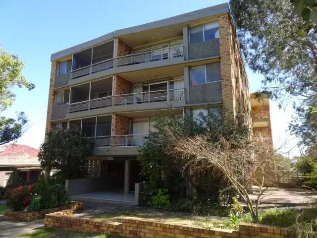 Just in! 21/46 48 Hill Street, TAMWORTH Apartment for rent.