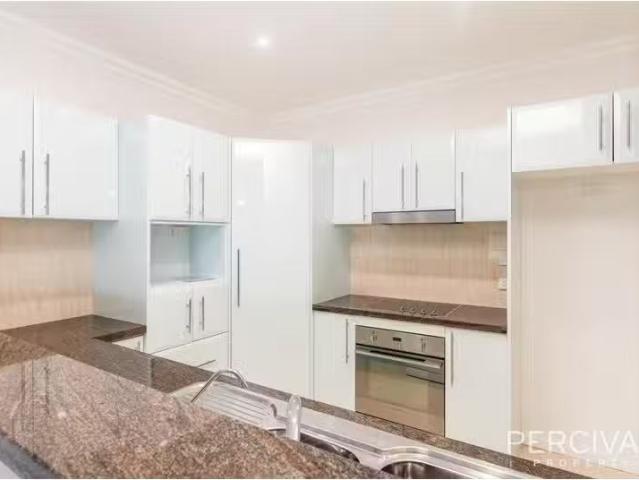 Just in! 2/14 16 Waugh Street, Port Macquarie Apartment for re.