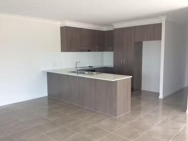 Deal! 2/15 Horizon Way, Woombye, QLD 4559