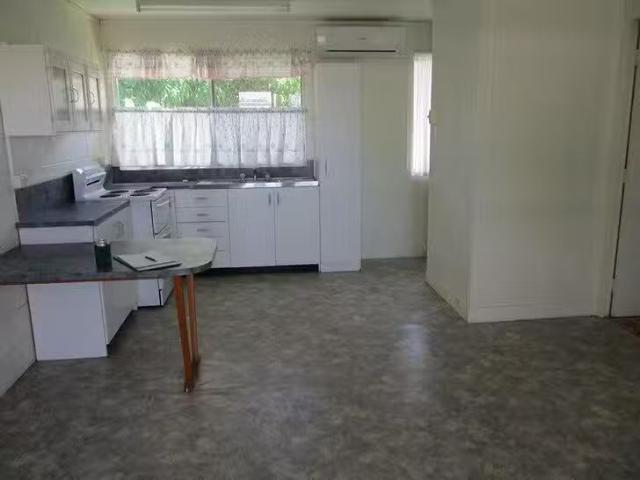 Rental! 2/17 Blake Street, Collinsville, QLD 4804