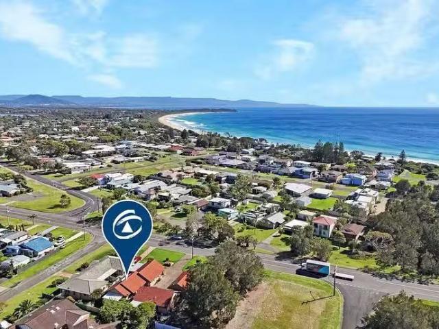 Unique 2/104 108 The Lake Circuit, Culburra Beach, NSW 2540