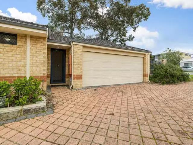 Rental! 2/10 Andrews Road, Wilson, WA 6107