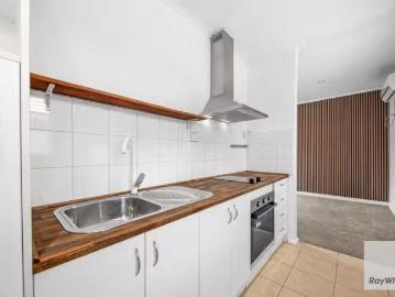 For Rent! 2/119 Park Crescent, Williamstown VIC 3016