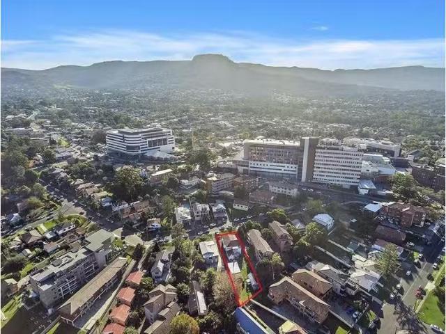 Nice 2/11 Staff Street, Wollongong Apartment for rent Listed.