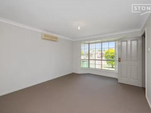 Nice 2/11a Greta Street, Kurri Kurri Apartment for rent Liste.