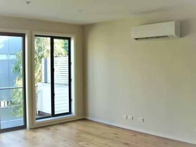 New 212/8 Yarra Bing Crescent, Burwood VIC 3125